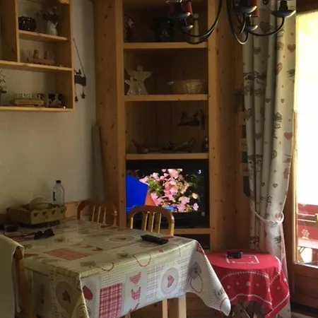 2 Pieces 4 Personnes, Terrasse Et Balcon, A - Fr-1-263-615 Apartamento Valloire